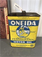 Oneida Motor Oil 2-gallon can