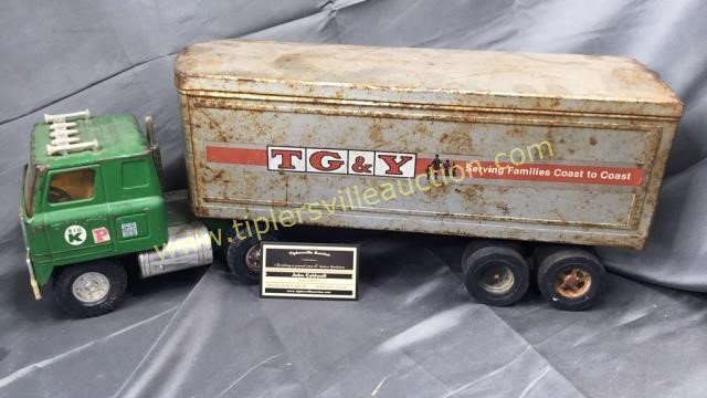 Vintage ertl TG&Y international semi truck toy | TIPLERSVILLE AUCTION