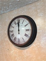 Large Battery Operated Kitchen Wall Clock.