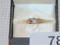 10k Mother's Ring - .5 diamonds?