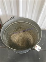 4-Gallon Wash Tub w/ handle
