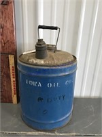 Iowa Oil Co. 5-gallon gas can
