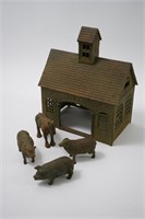 Vintage Cast Iron Stock House & 4 Farm Animals