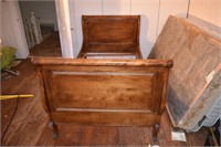 Antique Single Sleigh Bed