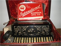 international accordion 17in by 17in, 7in