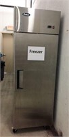 T Series Reach-LNS Vertical Freezer