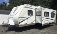 2005 30' Pegasus Fleetwood Camper with Slide Out