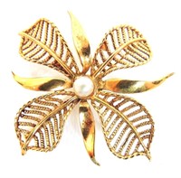 750 (18k) Gold Brooch with pearl