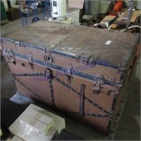 metal trunk, no tray, 38 x 21.5 x 25" tall
