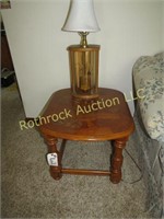 (2) End Tables & Lamp