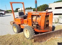 V30 Ditch Witch, 4 x 4 shows 3196 hrs