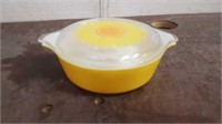 Vintage Pyrex Yellow Snowflower Lidded Dish