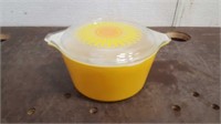 Vintage Pyrex Yellow Snowflower Lidded Dish 1QT