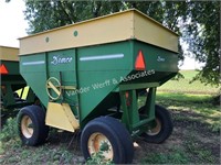 Demco 350 bu gravity wagon