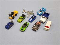 Bag lot of children's die cast toy cars