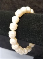 Freshwater pearl stretch bracelet