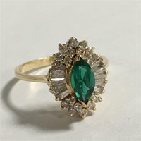 14k Gold Ring With Green Stone & Diamonds