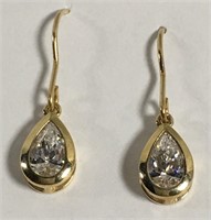 14k Gold Earrings With Clear Stones