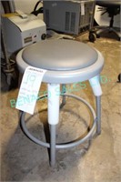 1X, INTERION 18"H METAL STOOL W/ PADDED SEAT