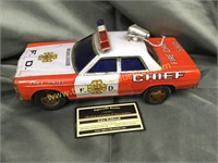 Vintage tin fire chief battery operated toy car