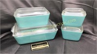 Complete Pyrex robins egg blue space saver