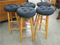 set of 5 bar stools with pads