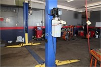 Automobile lift - 9000 lb. capacity - Vibo  motor