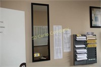 Lot:  2 mirrors and picture (print)