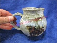 lynne stone signed pottery pitcher (4" tall) short