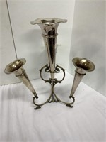 VICTORIAN PLATED 4 TRUMPET EPERGNE
