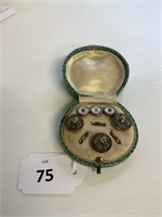 BOXED SET OF VICTORIAN BUTTONS DEPICTING HORSE