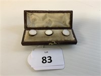 BOX SET OF 3 VICTORIAN BUTTONS WITH MOTHER