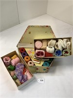 A QTY OF COATES CROCHET THREADS IN ADVERTISING BOX
