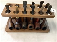 12 VINTAGE SMOKERS PIPES ON STAND