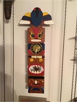 Totem pole clock