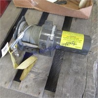 Chicago Utility Winch 2000# max pull