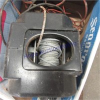 Electric cable winch, untested