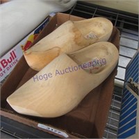 Wooden shoes, 26cm
