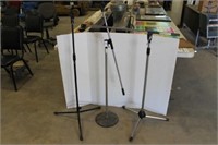 CHOICE OF MICROPHONE STANDS