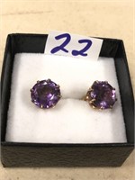 Pair of amethyst earrings with gold mounting’s