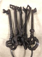 Set of six reproduction cast-iron keys