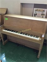 Everett upright piano as is