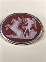 Cameo pin with 3-D horses