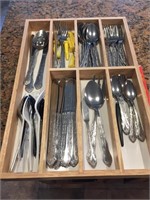 Silverware w/ Tray