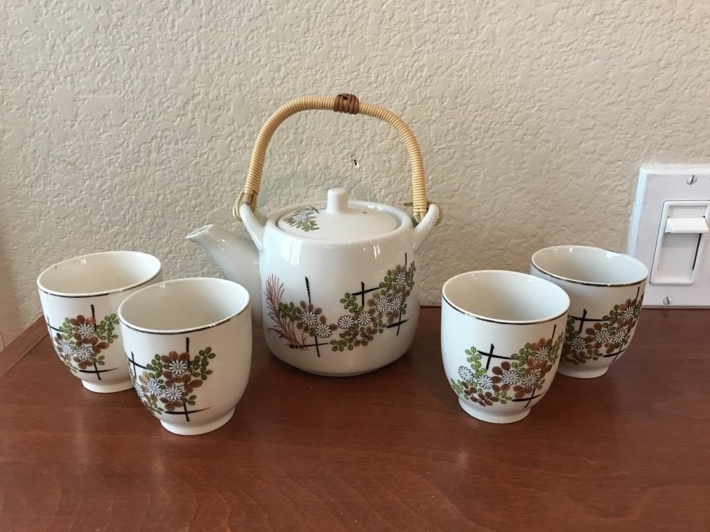 Vintage Japanese Tea Set | McManus Auctions