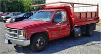 2000 Chevrolet C3500 Truck w/Dump Bed