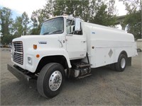 1990 Ford L8000 S/A Fuel Truck