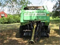 Deutz-Allis GP 250 Round Baler