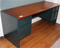 good quality executive desk 2'x6' with 2 file
