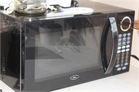 Oster microwave oven, Cuisineart food